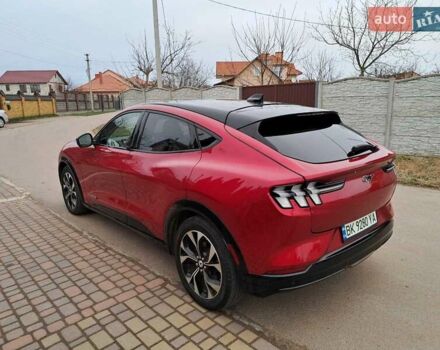 Красный Форд Mustang Mach-E, объемом двигателя 0 л и пробегом 145 тыс. км за 20900 $, фото 10 на Automoto.ua