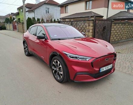 Красный Форд Mustang Mach-E, объемом двигателя 0 л и пробегом 145 тыс. км за 20900 $, фото 3 на Automoto.ua