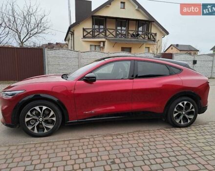 Красный Форд Mustang Mach-E, объемом двигателя 0 л и пробегом 145 тыс. км за 20900 $, фото 1 на Automoto.ua