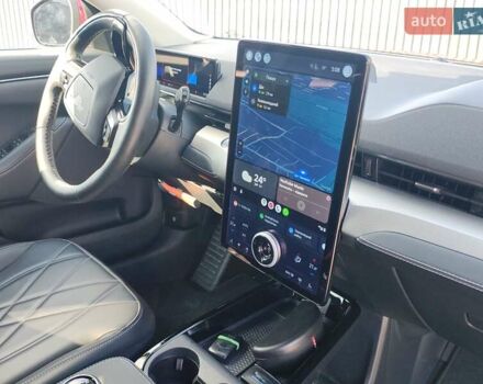 Красный Форд Mustang Mach-E, объемом двигателя 0 л и пробегом 52 тыс. км за 22500 $, фото 12 на Automoto.ua