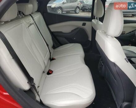 Красный Форд Mustang Mach-E, объемом двигателя 0 л и пробегом 36 тыс. км за 8500 $, фото 10 на Automoto.ua