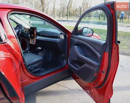 Красный Форд Mustang Mach-E, объемом двигателя 0 л и пробегом 62 тыс. км за 27500 $, фото 29 на Automoto.ua