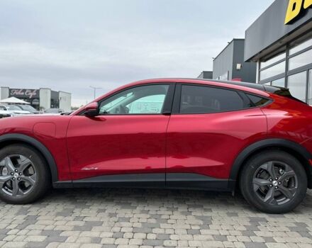 Красный Форд Mustang Mach-E, объемом двигателя 75 л и пробегом 16 тыс. км за 28500 $, фото 5 на Automoto.ua