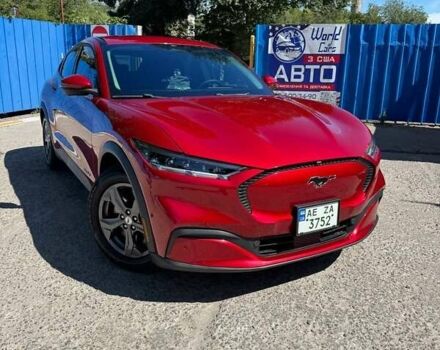 Красный Форд Mustang Mach-E, объемом двигателя 0 л и пробегом 62 тыс. км за 27500 $, фото 5 на Automoto.ua