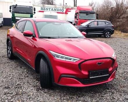 Красный Форд Mustang Mach-E, объемом двигателя 0 л и пробегом 52 тыс. км за 21500 $, фото 1 на Automoto.ua