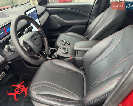 Форд Mustang Mach-E 2021 у Тернополі на Automoto.ua Червоний Форд Mustang Mach-E, об'ємом двигуна 0 л та пробігом 199 тис. км за 25000 $, фото 23 на Automoto.ua