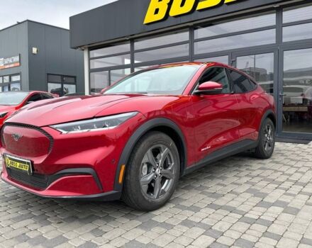 Красный Форд Mustang Mach-E, объемом двигателя 75 л и пробегом 16 тыс. км за 28500 $, фото 6 на Automoto.ua