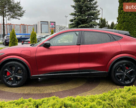 Красный Форд Mustang Mach-E, объемом двигателя 0 л и пробегом 47 тыс. км за 32500 $, фото 3 на Automoto.ua