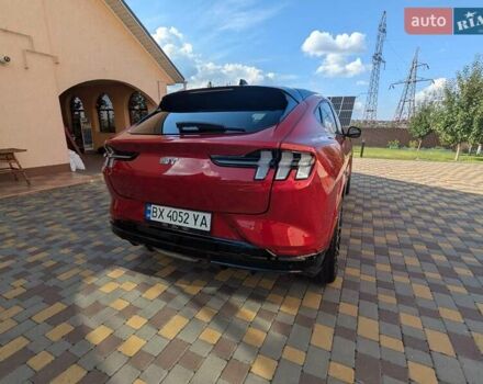 Красный Форд Mustang Mach-E, объемом двигателя 0 л и пробегом 25 тыс. км за 39900 $, фото 9 на Automoto.ua
