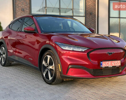 Красный Форд Mustang Mach-E, объемом двигателя 0 л и пробегом 98 тыс. км за 19950 $, фото 8 на Automoto.ua
