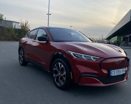 Красный Форд Mustang Mach-E, объемом двигателя 0 л и пробегом 98 тыс. км за 39800 $, фото 2 на Automoto.ua