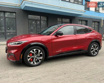 Красный Форд Mustang Mach-E, объемом двигателя 0 л и пробегом 78 тыс. км за 27999 $, фото 1 на Automoto.ua