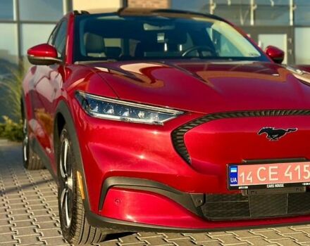 Красный Форд Mustang Mach-E, объемом двигателя 0 л и пробегом 98 тыс. км за 19950 $, фото 4 на Automoto.ua