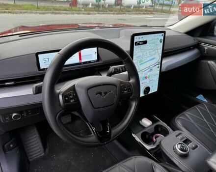 Форд Mustang Mach-E 2021 у Києві на Automoto.ua Червоний Форд Mustang Mach-E, об'ємом двигуна 0 л та пробігом 73 тис. км за 25500 $, фото 9 на Automoto.ua