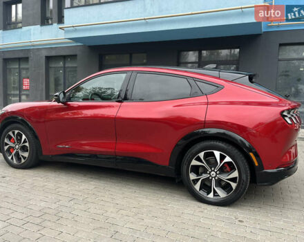 Красный Форд Mustang Mach-E, объемом двигателя 0 л и пробегом 78 тыс. км за 27999 $, фото 3 на Automoto.ua