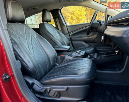 Красный Форд Mustang Mach-E, объемом двигателя 0 л и пробегом 98 тыс. км за 19950 $, фото 38 на Automoto.ua