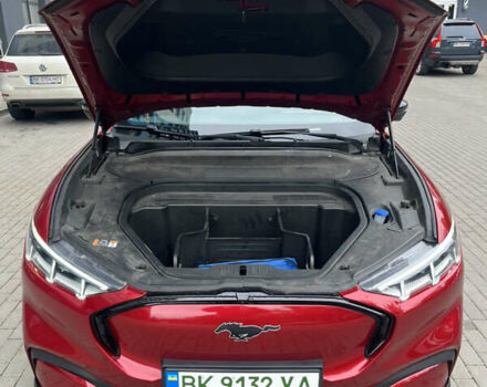 Красный Форд Mustang Mach-E, объемом двигателя 0 л и пробегом 78 тыс. км за 27999 $, фото 52 на Automoto.ua