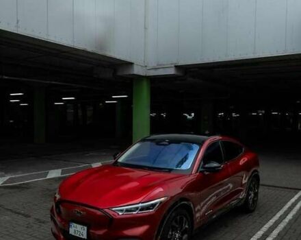 Красный Форд Mustang Mach-E, объемом двигателя 0 л и пробегом 26 тыс. км за 29999 $, фото 5 на Automoto.ua