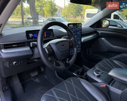 Червоний Форд Mustang Mach-E, об'ємом двигуна 0 л та пробігом 63 тис. км за 28300 $, фото 19 на Automoto.ua