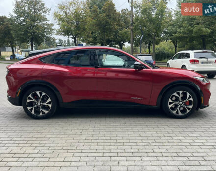 Красный Форд Mustang Mach-E, объемом двигателя 0 л и пробегом 78 тыс. км за 27999 $, фото 8 на Automoto.ua