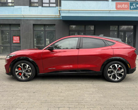 Красный Форд Mustang Mach-E, объемом двигателя 0 л и пробегом 78 тыс. км за 27999 $, фото 2 на Automoto.ua