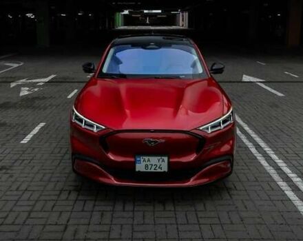 Красный Форд Mustang Mach-E, объемом двигателя 0 л и пробегом 26 тыс. км за 29999 $, фото 6 на Automoto.ua