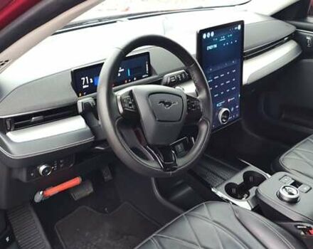 Красный Форд Mustang Mach-E, объемом двигателя 0 л и пробегом 52 тыс. км за 21500 $, фото 16 на Automoto.ua