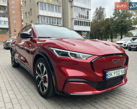 Красный Форд Mustang Mach-E, объемом двигателя 0 л и пробегом 78 тыс. км за 27999 $, фото 10 на Automoto.ua