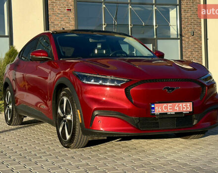Красный Форд Mustang Mach-E, объемом двигателя 0 л и пробегом 98 тыс. км за 19950 $, фото 6 на Automoto.ua