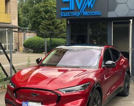 Красный Форд Mustang Mach-E, объемом двигателя 0 л и пробегом 26 тыс. км за 30899 $, фото 2 на Automoto.ua