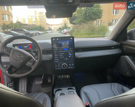 Червоний Форд Mustang Mach-E, об'ємом двигуна 0 л та пробігом 12 тис. км за 26500 $, фото 17 на Automoto.ua