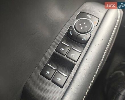 Красный Форд Mustang Mach-E, объемом двигателя 0 л и пробегом 52 тыс. км за 22500 $, фото 24 на Automoto.ua