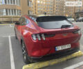 Красный Форд Mustang Mach-E, объемом двигателя 0 л и пробегом 9 тыс. км за 32900 $, фото 6 на Automoto.ua