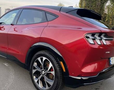 Красный Форд Mustang Mach-E, объемом двигателя 0 л и пробегом 98 тыс. км за 39800 $, фото 4 на Automoto.ua