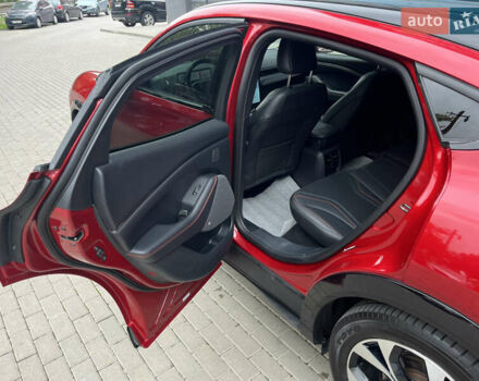 Красный Форд Mustang Mach-E, объемом двигателя 0 л и пробегом 78 тыс. км за 27999 $, фото 43 на Automoto.ua
