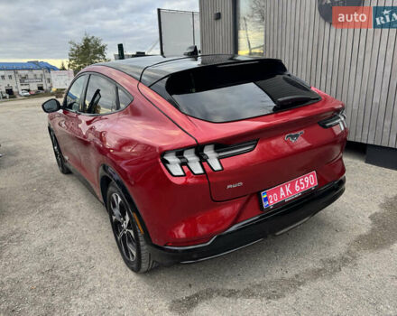 Форд Mustang Mach-E 2021 у Тернополі на Automoto.ua Червоний Форд Mustang Mach-E, об'ємом двигуна 0 л та пробігом 199 тис. км за 25000 $, фото 5 на Automoto.ua