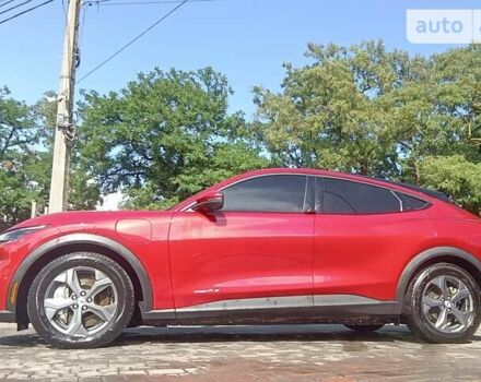 Красный Форд Mustang Mach-E, объемом двигателя 0 л и пробегом 61 тыс. км за 34500 $, фото 7 на Automoto.ua