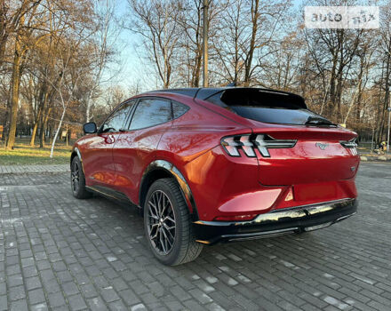 Червоний Форд Mustang Mach-E, об'ємом двигуна 0 л та пробігом 4 тис. км за 54000 $, фото 5 на Automoto.ua