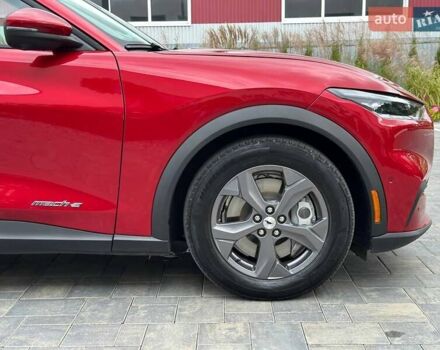 Красный Форд Mustang Mach-E, объемом двигателя 0 л и пробегом 69 тыс. км за 19990 $, фото 4 на Automoto.ua