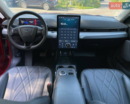 Красный Форд Mustang Mach-E, объемом двигателя 0 л и пробегом 106 тыс. км за 21300 $, фото 8 на Automoto.ua