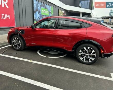 Красный Форд Mustang Mach-E, объемом двигателя 0 л и пробегом 80 тыс. км за 26500 $, фото 3 на Automoto.ua