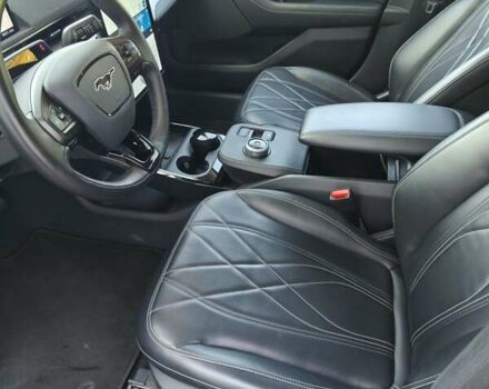 Красный Форд Mustang Mach-E, объемом двигателя 0 л и пробегом 59 тыс. км за 27000 $, фото 27 на Automoto.ua