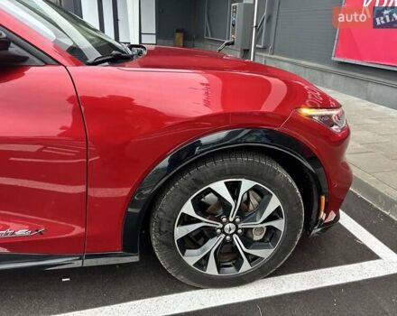 Красный Форд Mustang Mach-E, объемом двигателя 0 л и пробегом 80 тыс. км за 26500 $, фото 12 на Automoto.ua