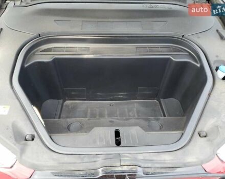 Красный Форд Mustang Mach-E, объемом двигателя 0 л и пробегом 102 тыс. км за 9400 $, фото 11 на Automoto.ua