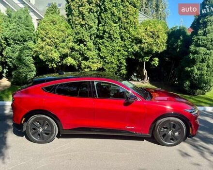 Красный Форд Mustang Mach-E, объемом двигателя 0 л и пробегом 26 тыс. км за 27400 $, фото 2 на Automoto.ua