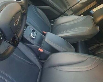 Красный Форд Mustang Mach-E, объемом двигателя 0 л и пробегом 17 тыс. км за 34000 $, фото 10 на Automoto.ua