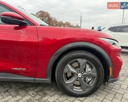 Красный Форд Mustang Mach-E, объемом двигателя 0 л и пробегом 107 тыс. км за 19500 $, фото 15 на Automoto.ua