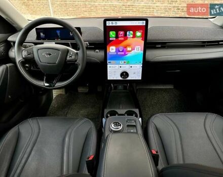 Красный Форд Mustang Mach-E, объемом двигателя 0 л и пробегом 14 тыс. км за 30999 $, фото 21 на Automoto.ua