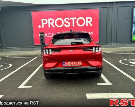 Червоний Форд Mustang Mach-E, об'ємом двигуна 0.35 л та пробігом 80 тис. км за 26500 $, фото 3 на Automoto.ua