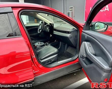 Червоний Форд Mustang Mach-E, об'ємом двигуна 0.35 л та пробігом 80 тис. км за 26500 $, фото 8 на Automoto.ua